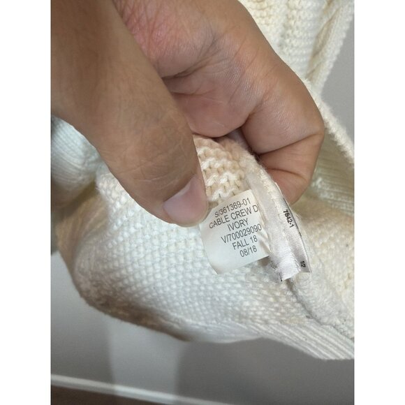 Banana Republic White Cable Knit Sweater Size L Button Shoulder Classic Cozy - Picture 4 of 9